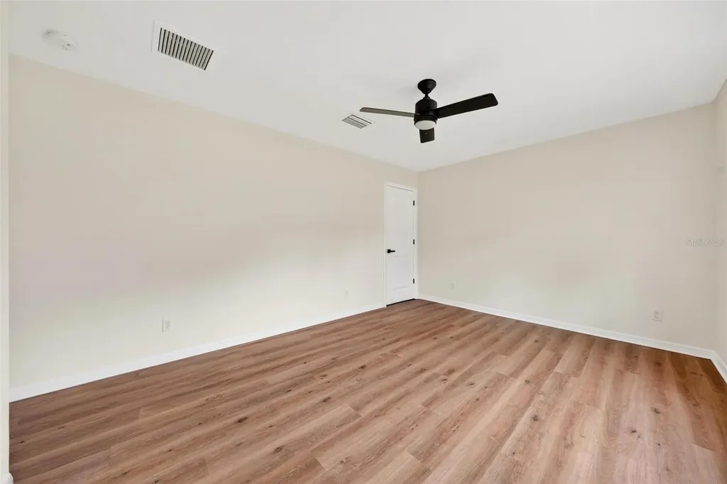 607 Thomas Avenue Leesburg FL 34748