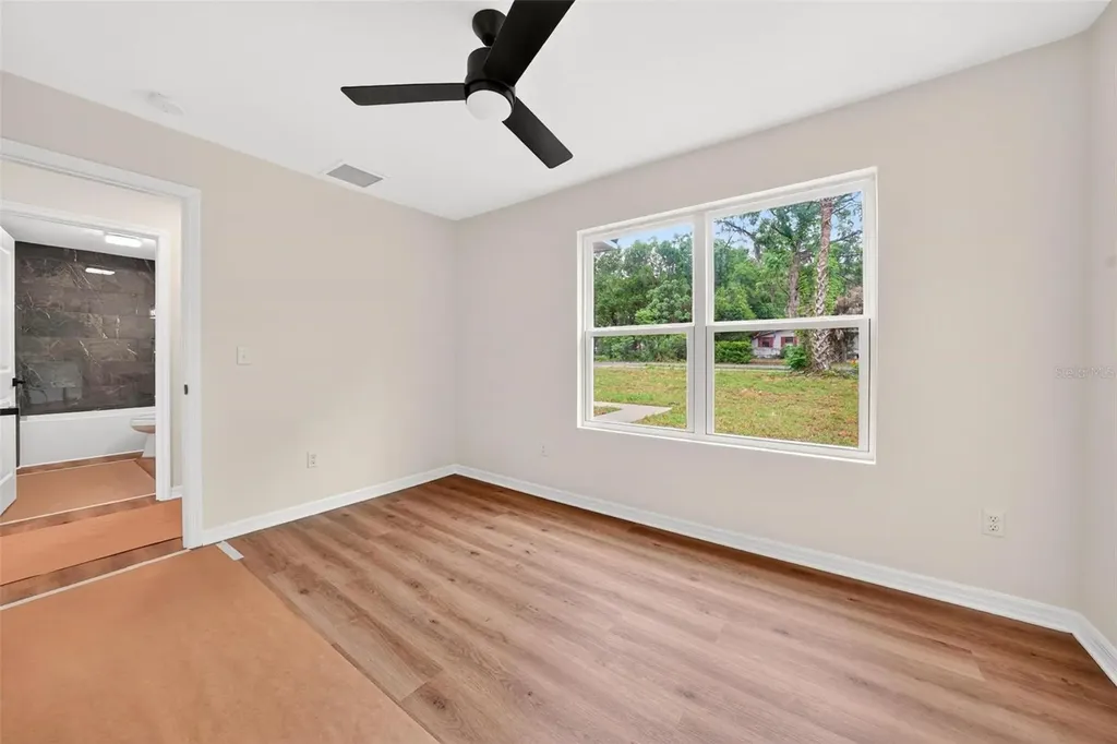 607 Thomas Avenue Leesburg FL 34748