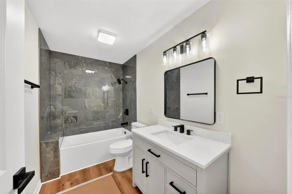 607 Thomas Avenue Leesburg FL 34748