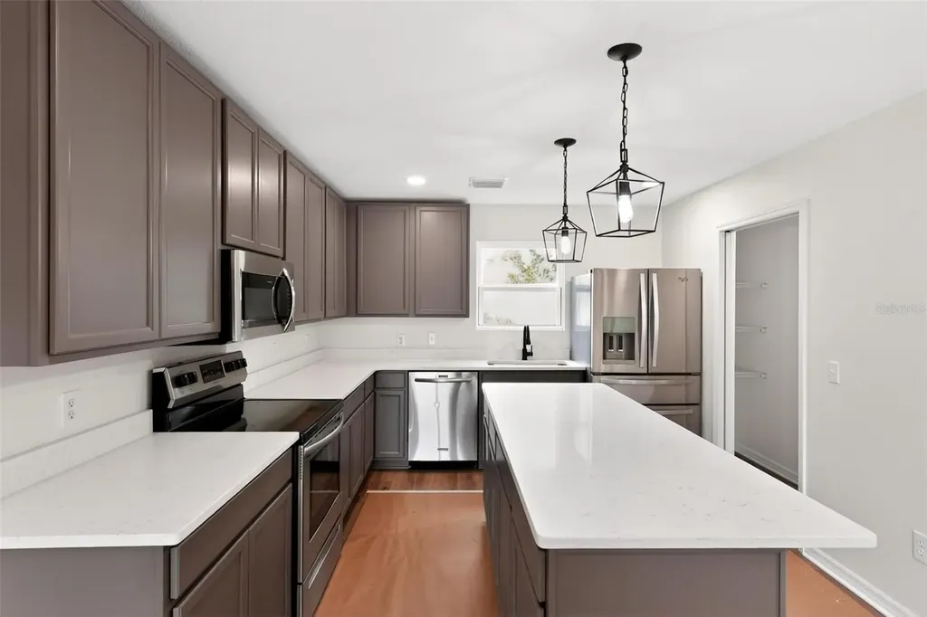607 Thomas Avenue Leesburg FL 34748