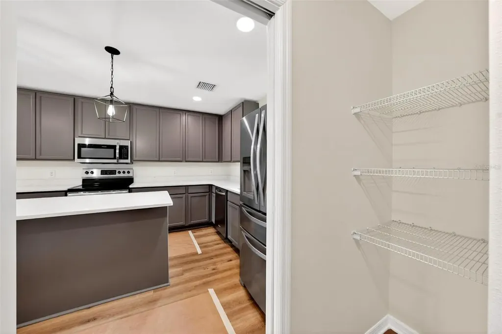 607 Thomas Avenue Leesburg FL 34748