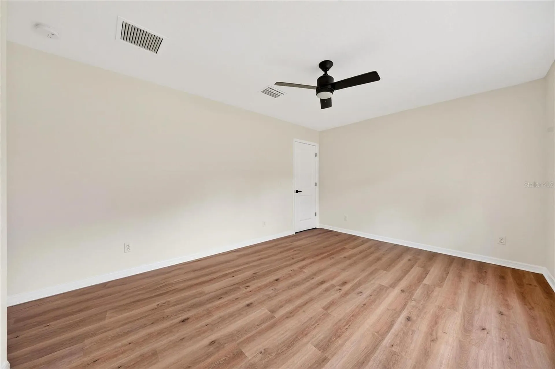 607 Thomas Avenue Leesburg FL 34748
