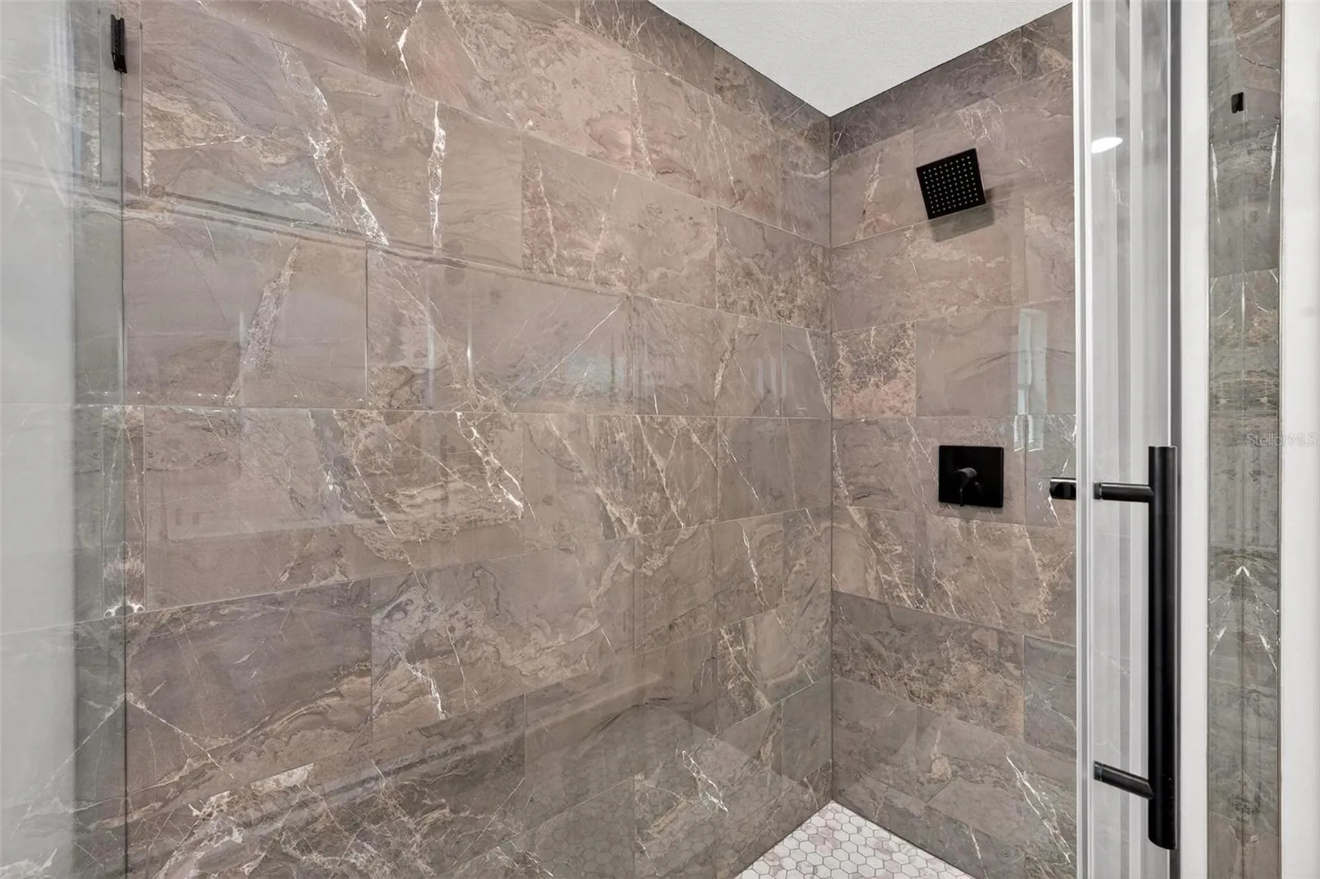 607 Thomas Avenue Leesburg FL 34748