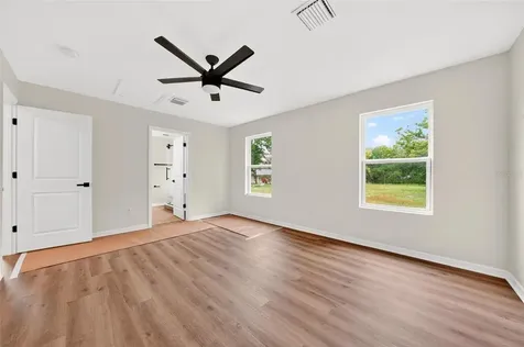 607 Thomas Avenue Leesburg FL 34748