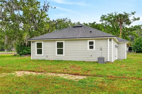 607 Thomas Avenue Leesburg FL 34748