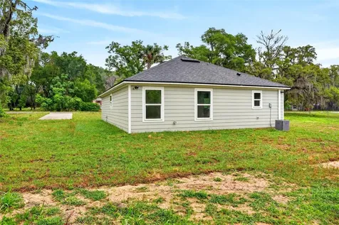 607 Thomas Avenue Leesburg FL 34748