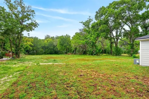 607 Thomas Avenue Leesburg FL 34748