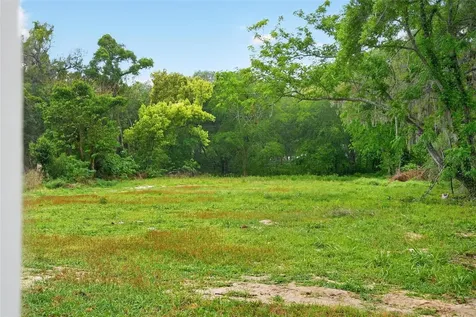 607 Thomas Avenue Leesburg FL 34748