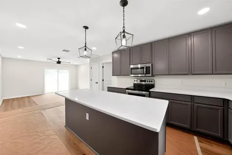 607 Thomas Avenue Leesburg FL 34748