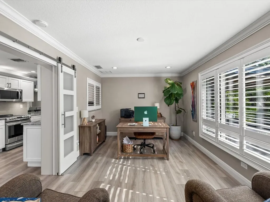 1405 Embassy Drive Clearwater FL 33764