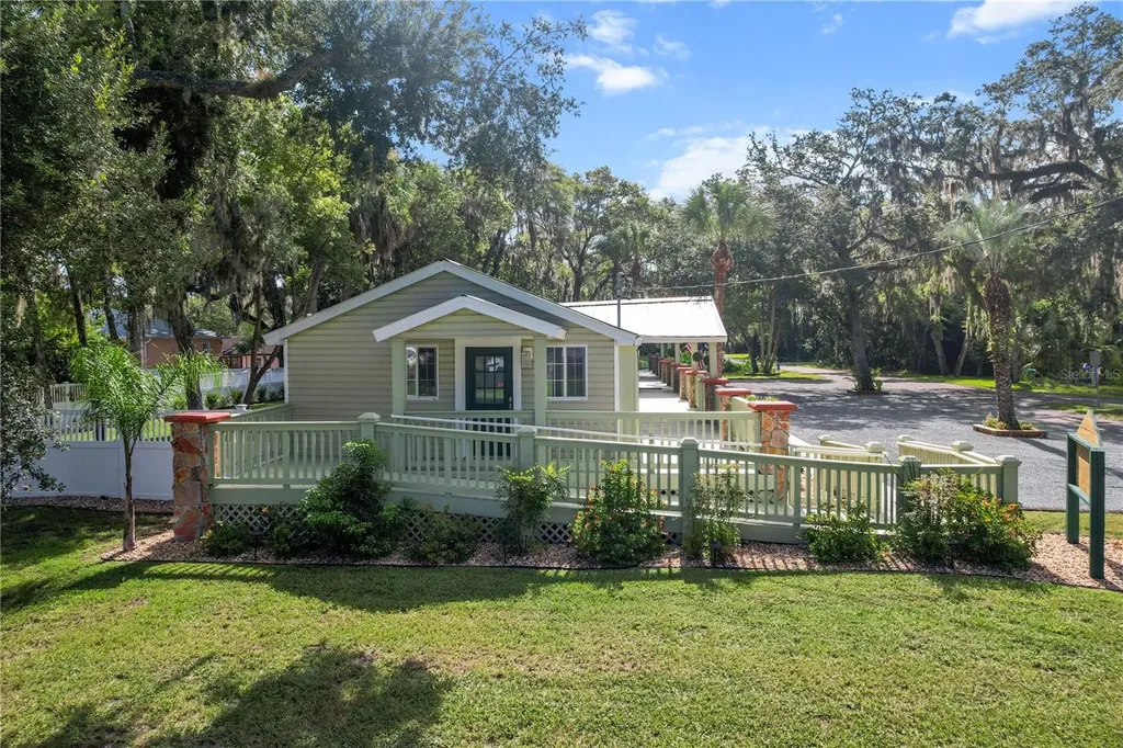 107 NE 4th Street Crystal River FL 34429