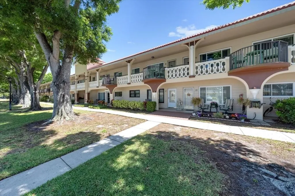 2401 Franciscan Drive Clearwater FL 33763