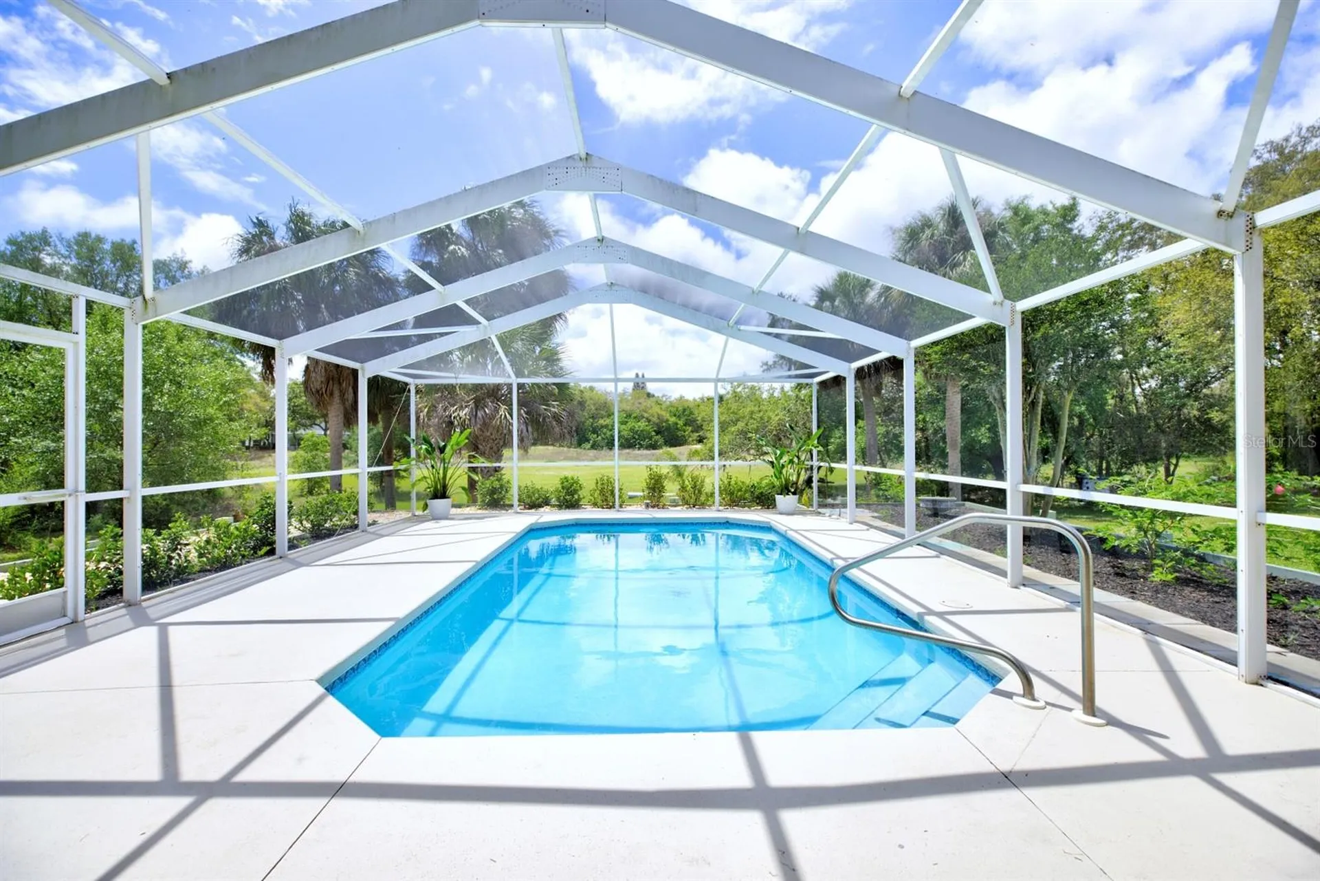 1011 Tequesta Trail Lake Wales FL 33898