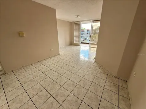 2 Calle Trujillo Alto PR 00976