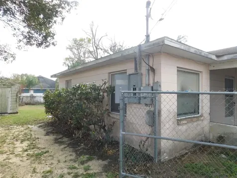 1205 E Laura Street Plant City FL 33563