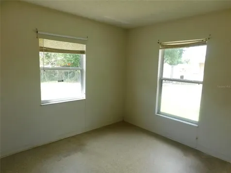 1205 E Laura Street Plant City FL 33563