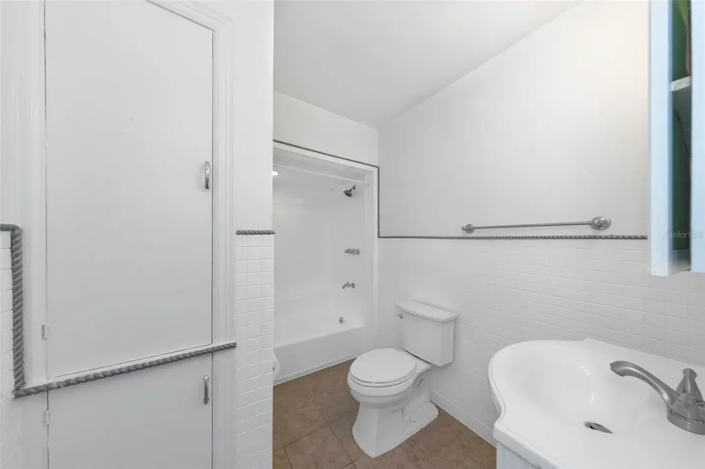 2545 32nd Avenue N St Petersburg FL 33713