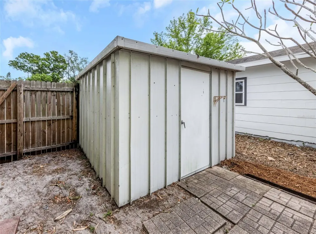 2545 32nd Avenue N St Petersburg FL 33713