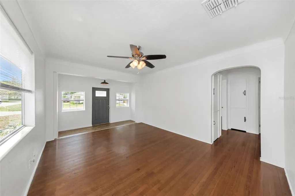 2545 32nd Avenue N St Petersburg FL 33713