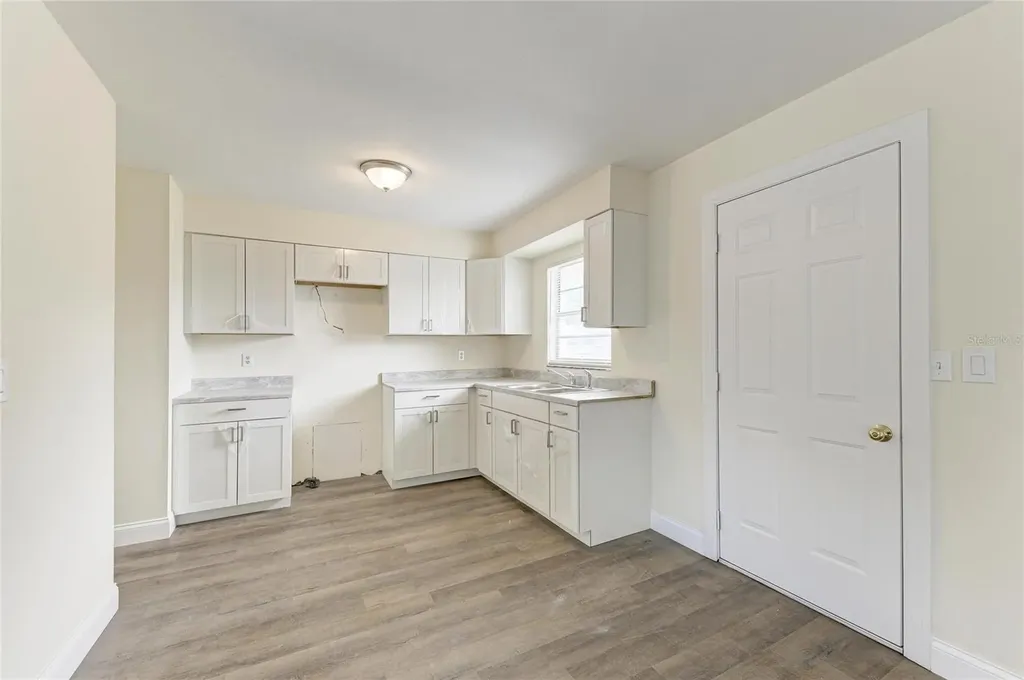 3012 Clay Circle Sarasota FL 34234