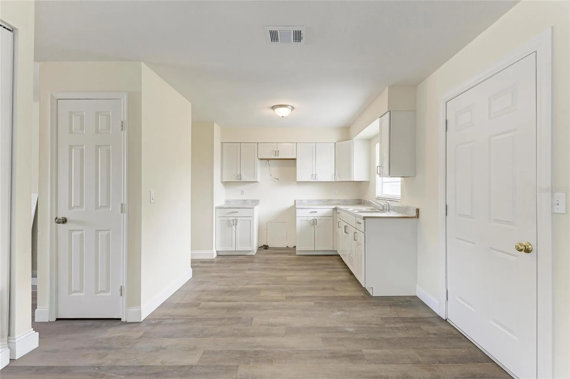 3012 Clay Circle Sarasota FL 34234