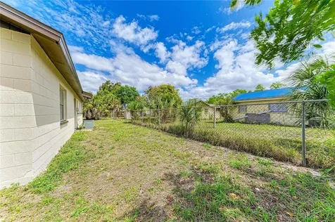 3012 Clay Circle Sarasota FL 34234