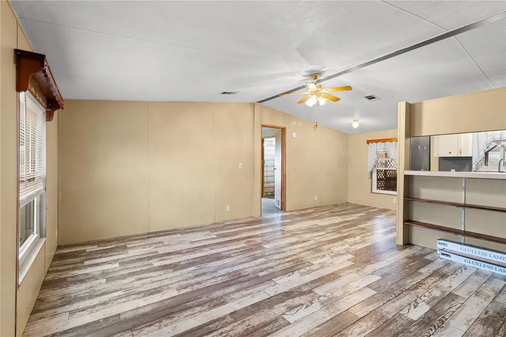 1371 NW 12th Lane Lake Panasoffkee FL 33538
