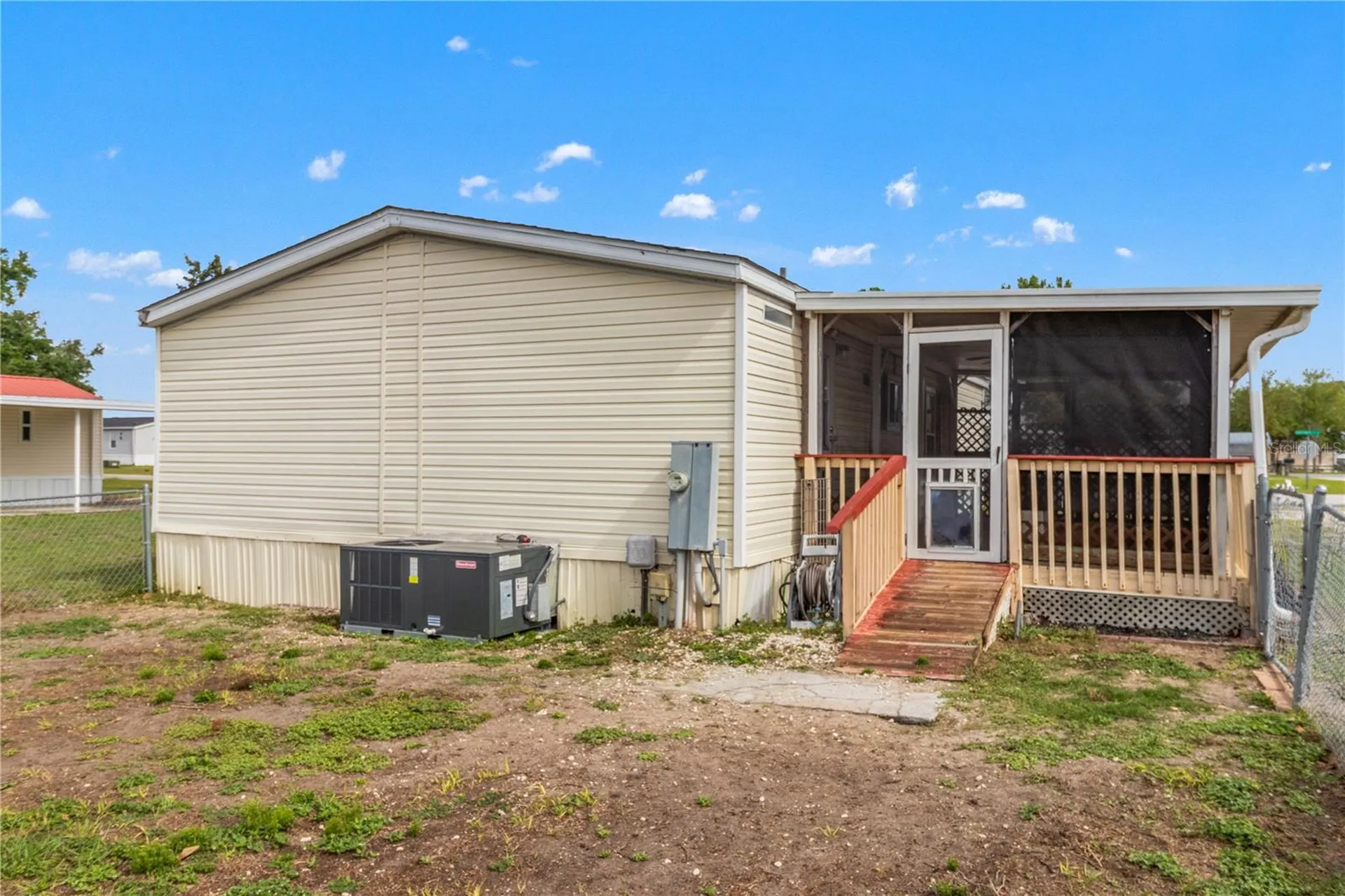 1371 NW 12th Lane Lake Panasoffkee FL 33538