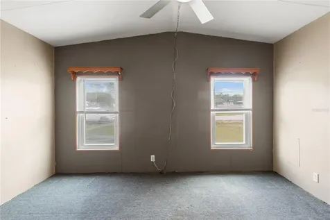 1371 NW 12th Lane Lake Panasoffkee FL 33538