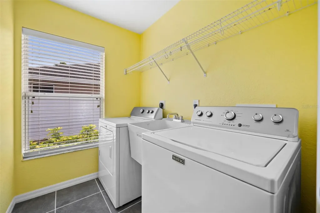 4268 Leesburg Avenue North Port FL 34288