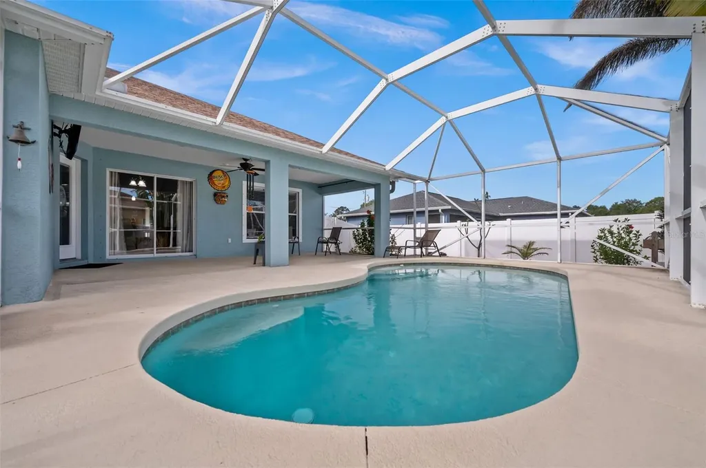4268 Leesburg Avenue North Port FL 34288