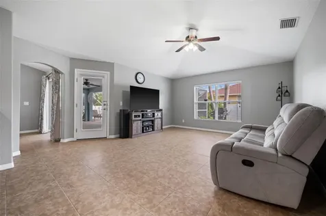 4268 Leesburg Avenue North Port FL 34288