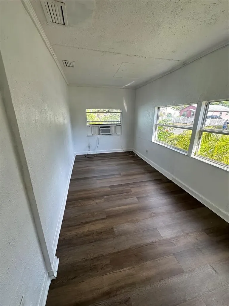 4941 Newton Avenue S Gulfport FL 33707