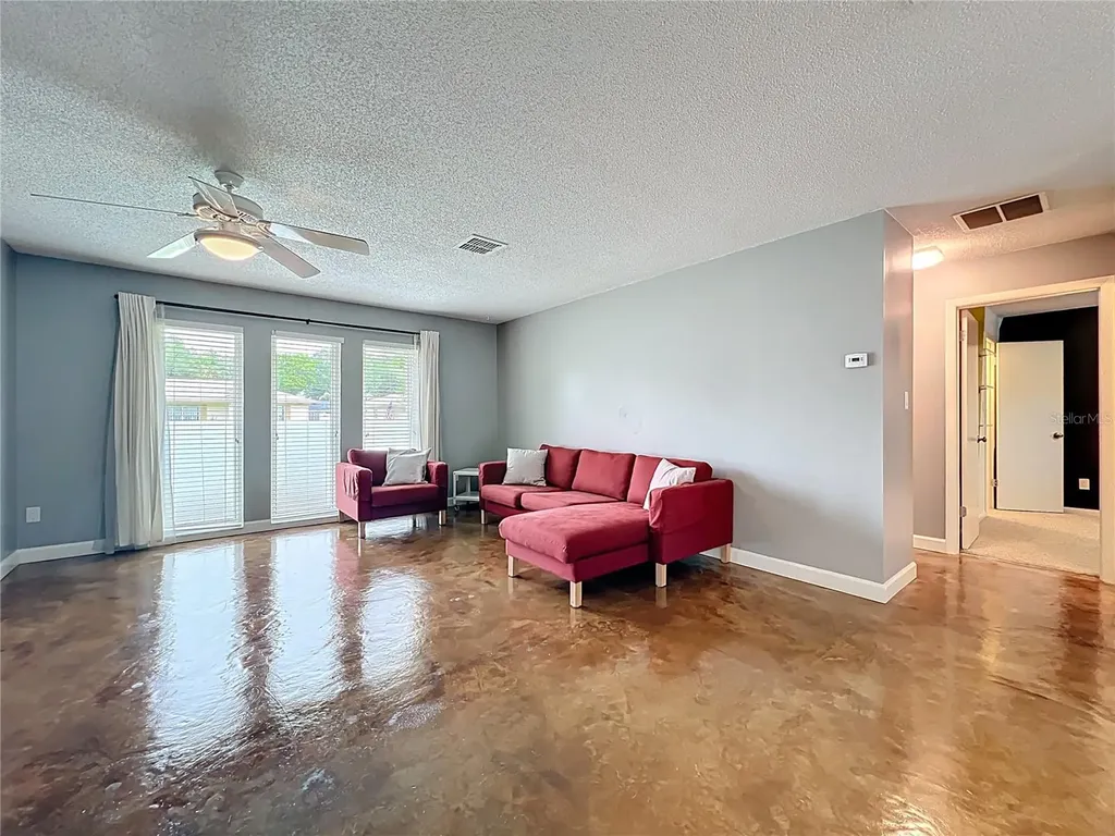 4922 Hoperita Street Orlando FL 32812