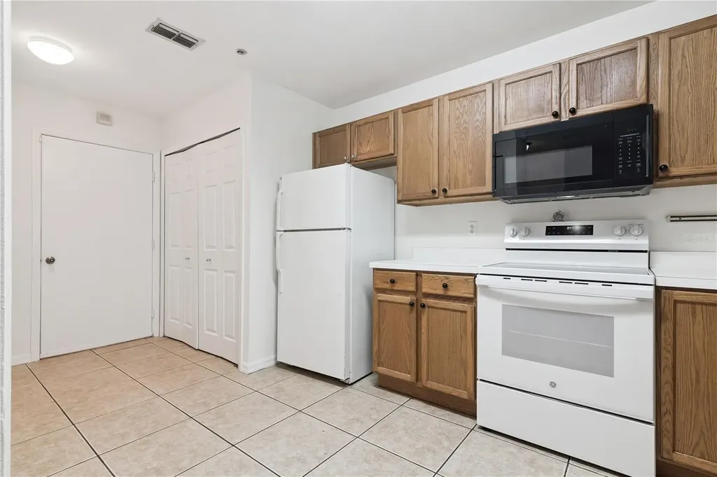 685 Scarlet Oak Circle Altamonte Springs FL 32701