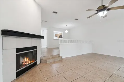 685 Scarlet Oak Circle Altamonte Springs FL 32701