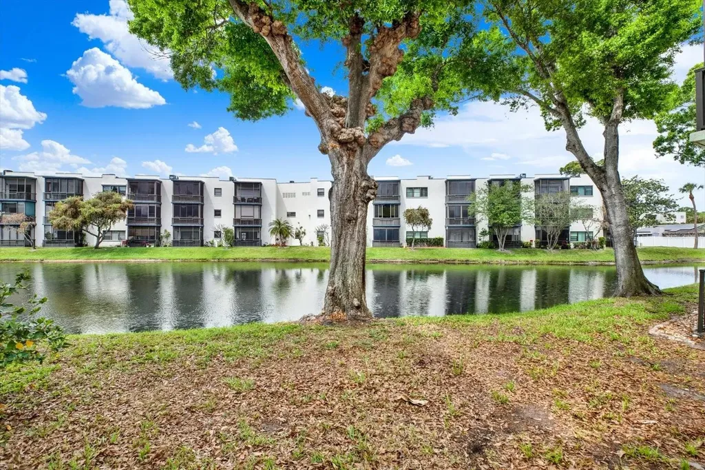 5980 Terrace Park Drive N St Petersburg FL 33709