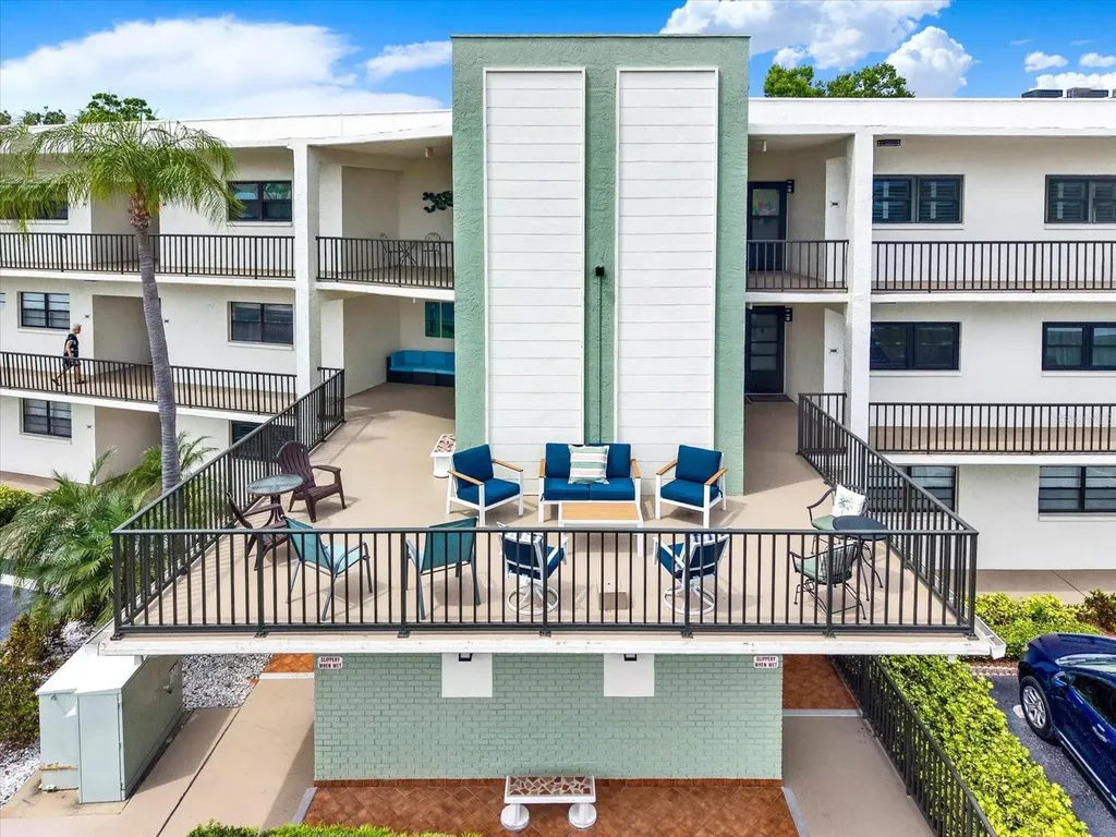 5980 Terrace Park Drive N St Petersburg FL 33709