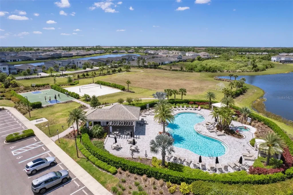 4520 Pond Brook Court Lakewood Ranch FL 34211