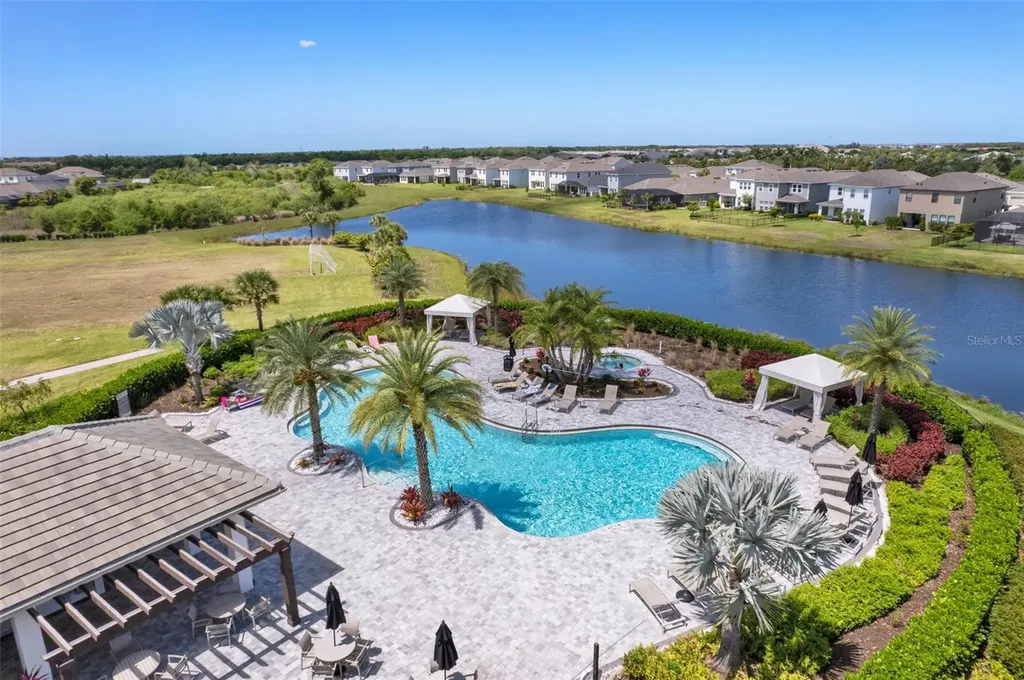 4520 Pond Brook Court Lakewood Ranch FL 34211
