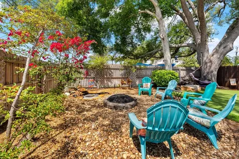 1100 36th Avenue NE St Petersburg FL 33704