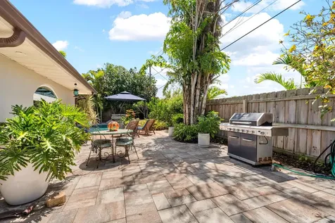 1100 36th Avenue NE St Petersburg FL 33704