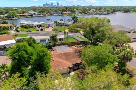 1100 36th Avenue NE St Petersburg FL 33704