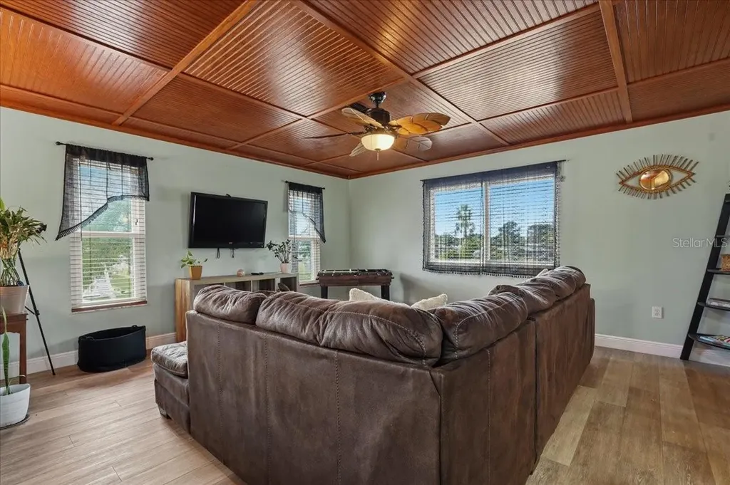 1314 Oleander Drive Tarpon Springs FL 34689