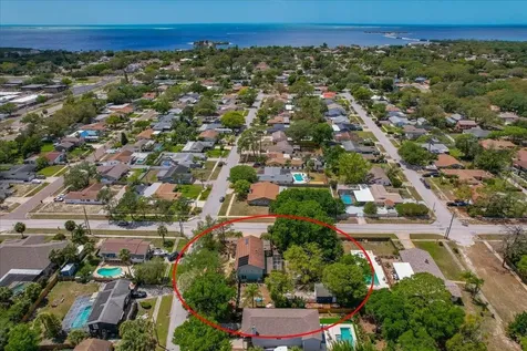 1314 Oleander Drive Tarpon Springs FL 34689