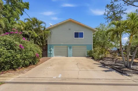 1314 Oleander Drive Tarpon Springs FL 34689