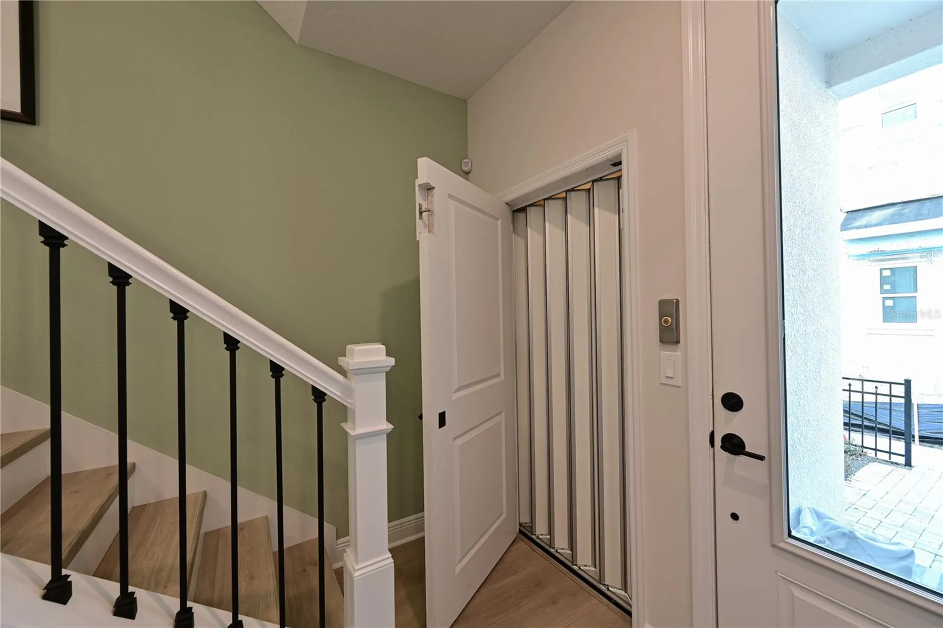 2451 Mangum Court Sarasota FL 34237