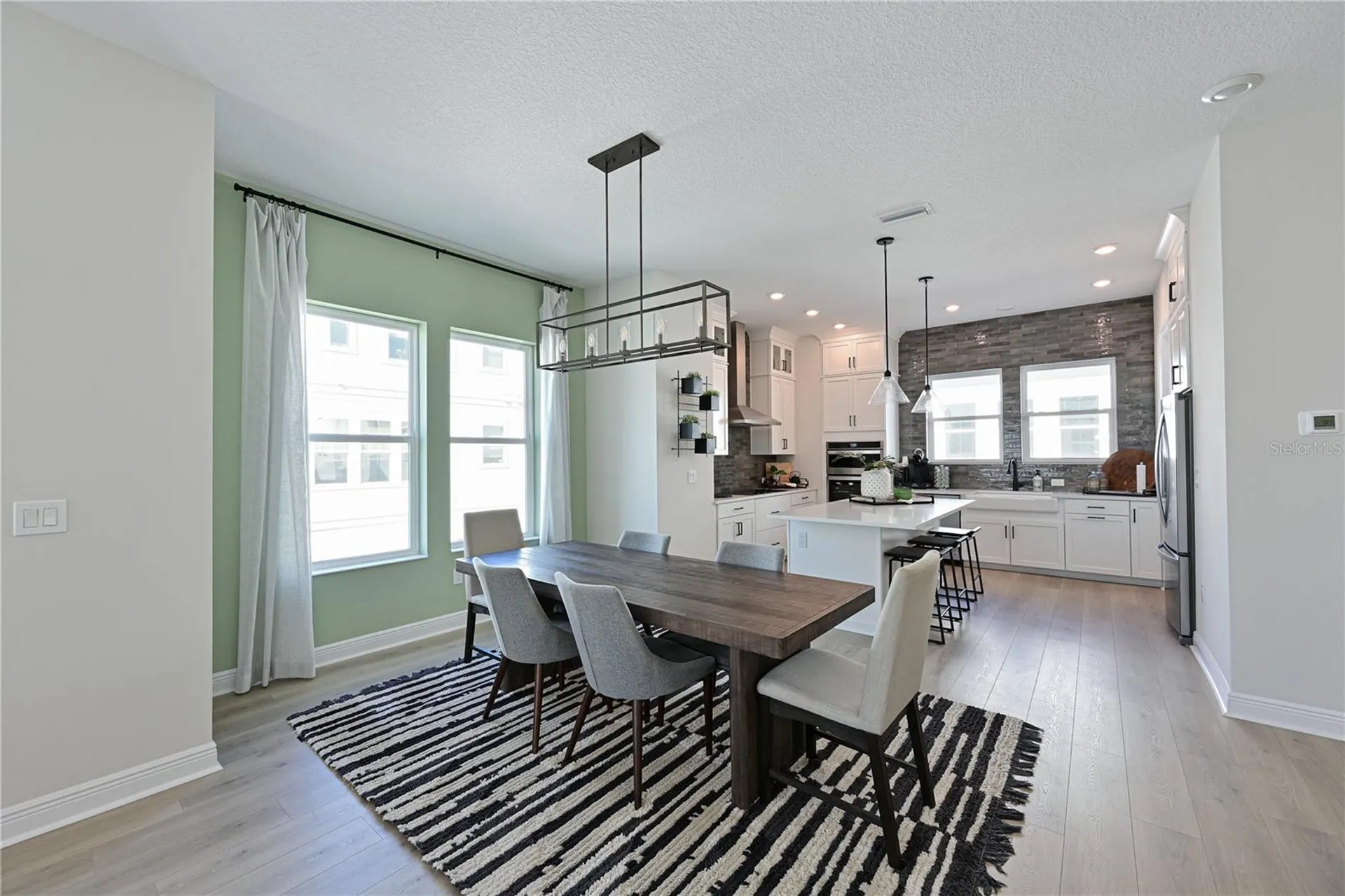 2451 Mangum Court Sarasota FL 34237