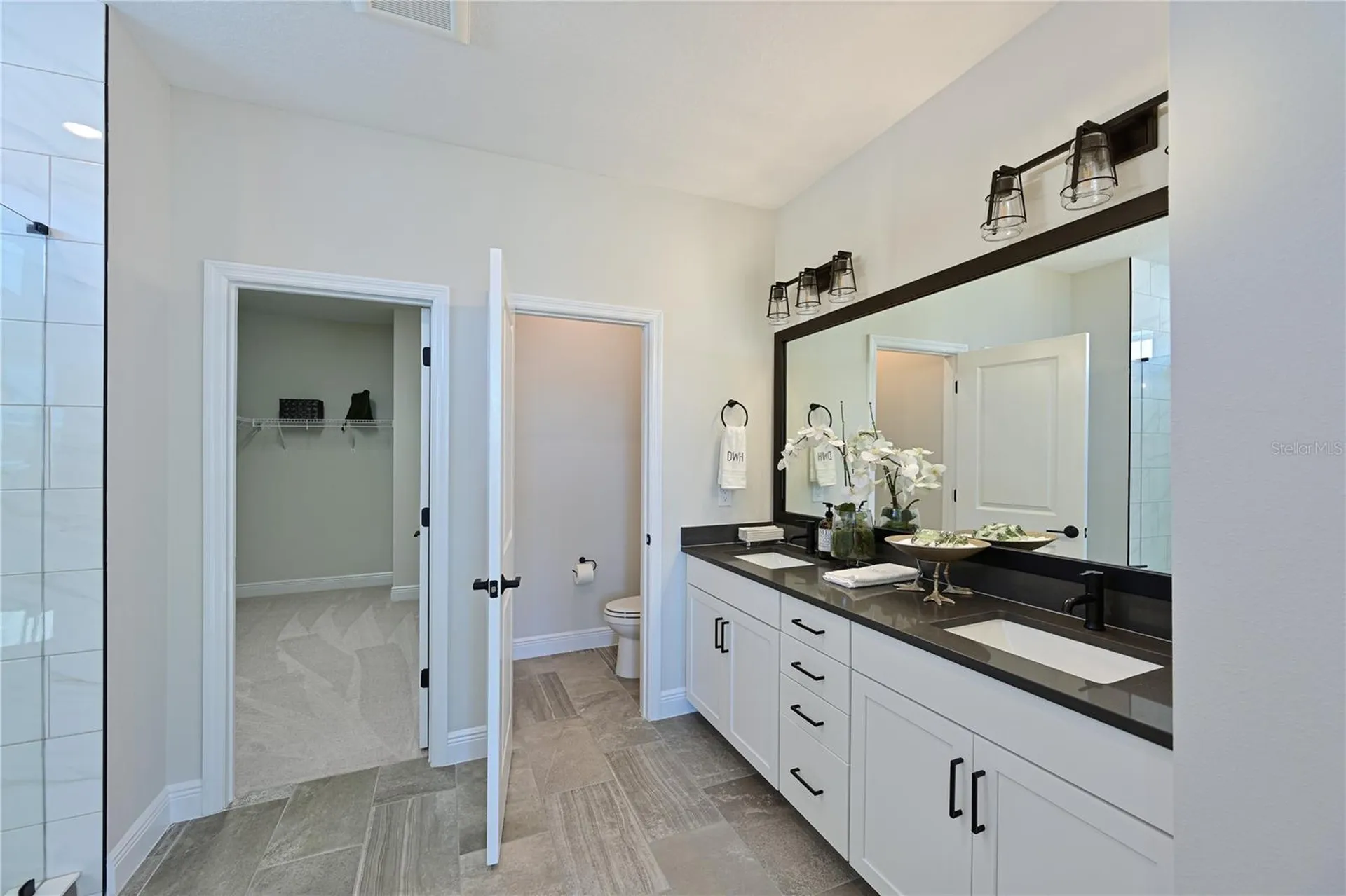 2451 Mangum Court Sarasota FL 34237