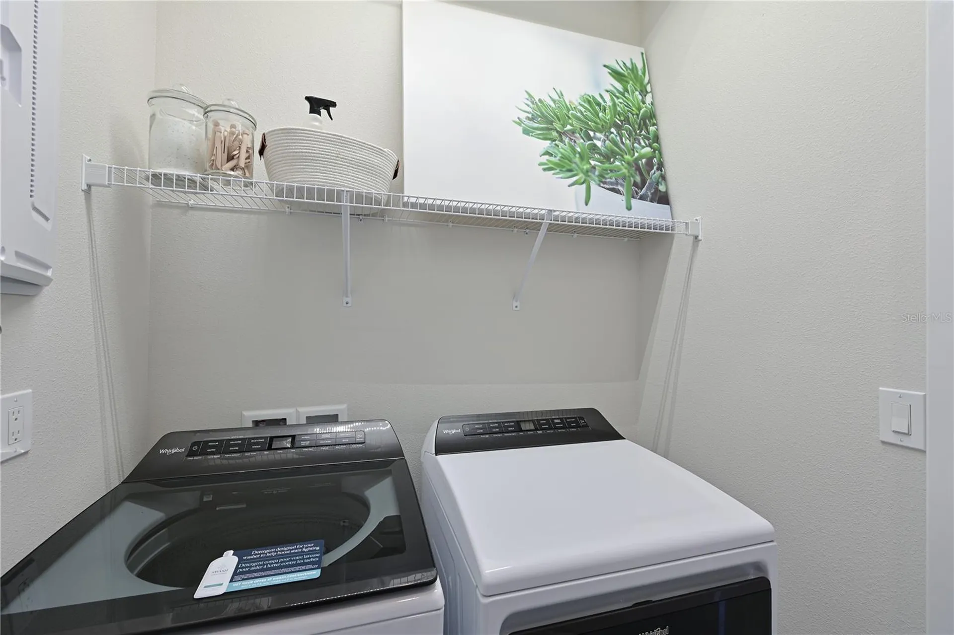 2451 Mangum Court Sarasota FL 34237